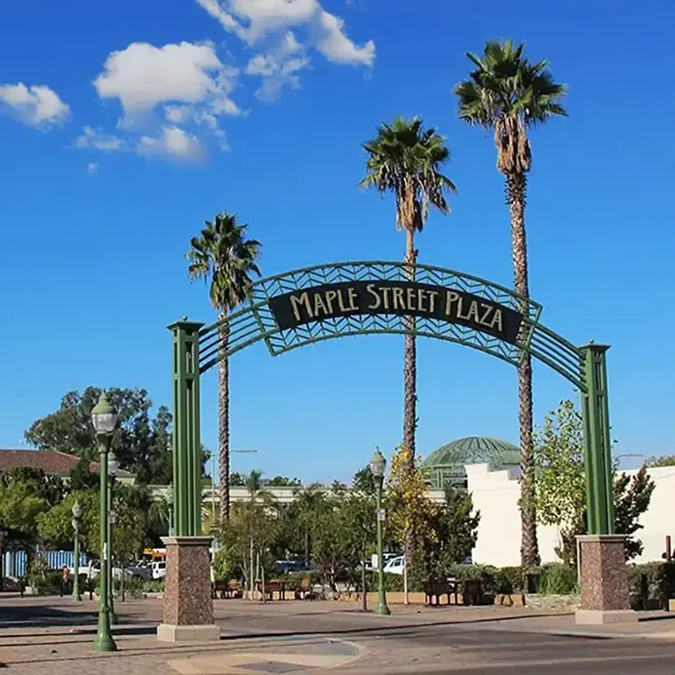 Maple Street Plaza arch and palms in downtown Escondido